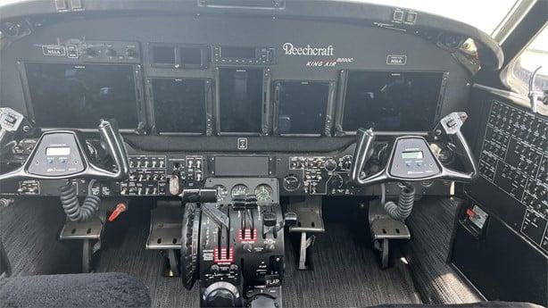 1982 BEECHCRAFT KING AIR B200C Photo 3