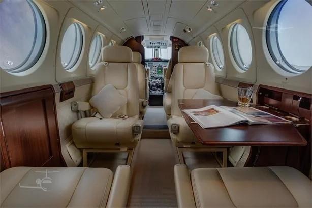 1981 BEECHCRAFT KING AIR B200 Photo 4
