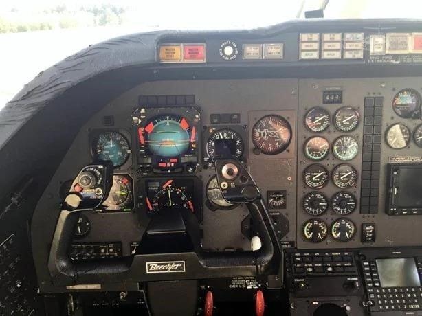 1988 BEECHCRAFT BEECHJET 400 Photo 3