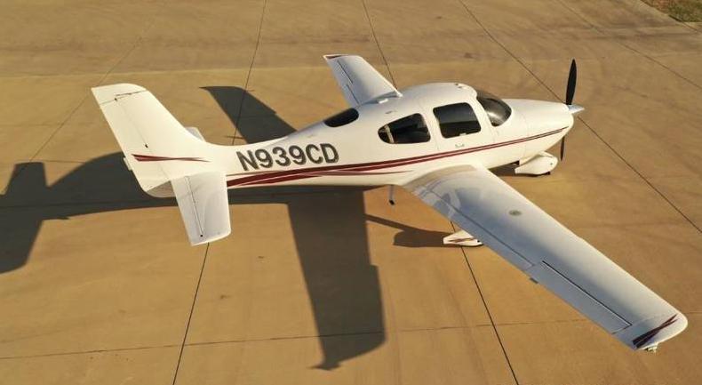 2003 CIRRUS SR20 Photo 4