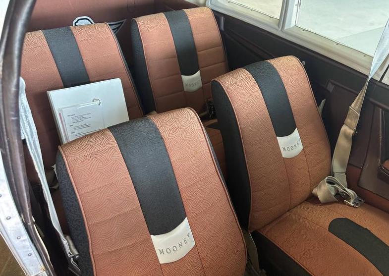 1968 MOONEY M20G Photo 6