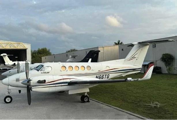 1988 BEECHCRAFT KING AIR 300 Photo 2