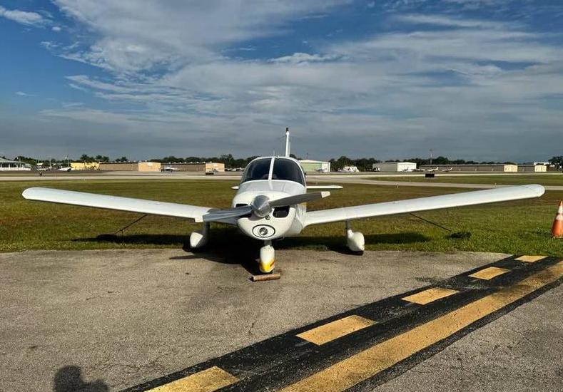 1966 Cherokee 140/160 Photo 2