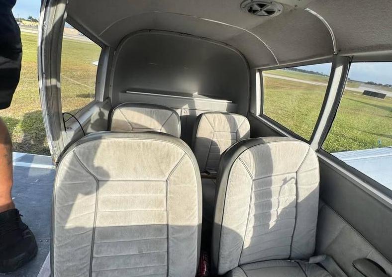 1966 Cherokee 140/160 Photo 4