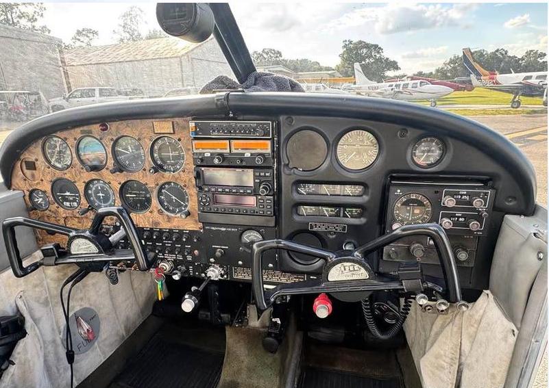 1966 Cherokee 140/160 Photo 6