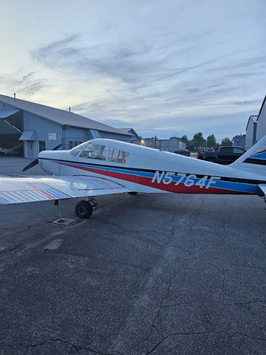 Piper Cherokee PA-28-140 Photo 7