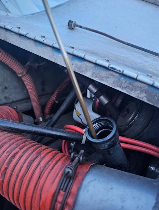 Piper Cherokee PA-28-140 Photo 3