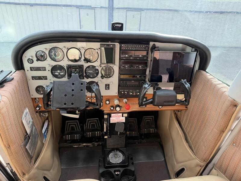 1979 Cessna 172N Skyhawk Photo 4