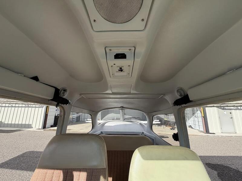 1979 Cessna 172N Skyhawk Photo 2