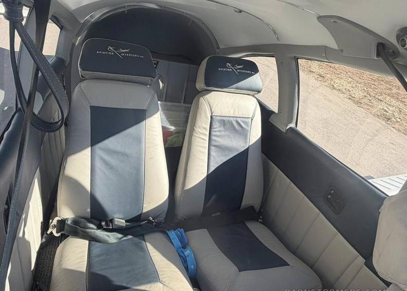 1995 Cherokee 235 Photo 6