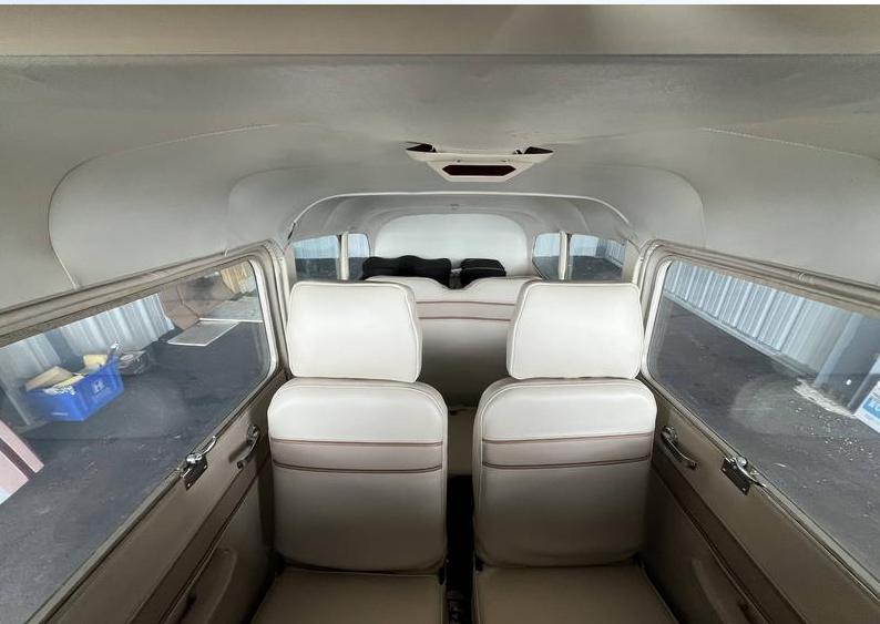 1960 Cessna 182C Photo 4