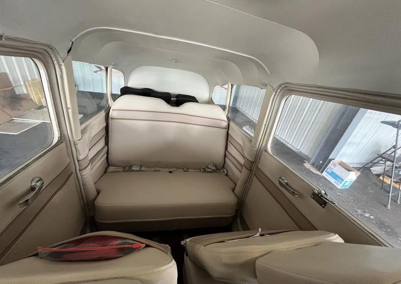 1960 Cessna 182C Photo 3