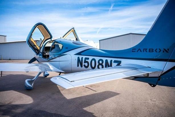 2021 CIRRUS SR22-G6 Photo 6
