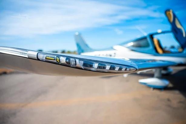 2021 CIRRUS SR22-G6 Photo 2