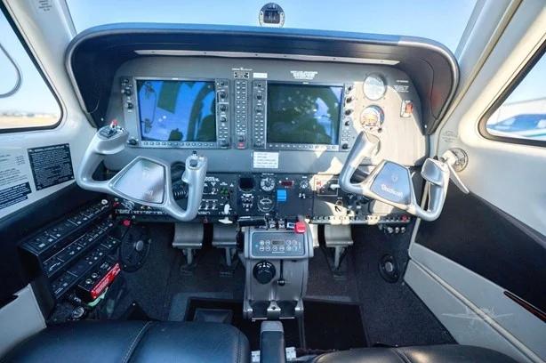 2016 BEECHCRAFT G36 BONANZA Photo 5