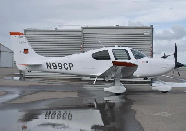 2018 CIRRUS SR22-G6 TURBO Photo 2
