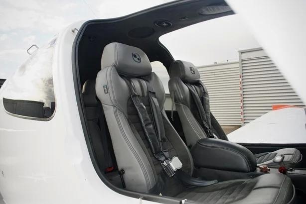 2018 CIRRUS SR22-G6 TURBO Photo 4