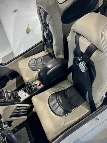 2005 CIRRUS SR22-G2 Photo 6