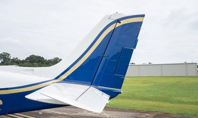 Beechcraft 58 Baron Photo 6