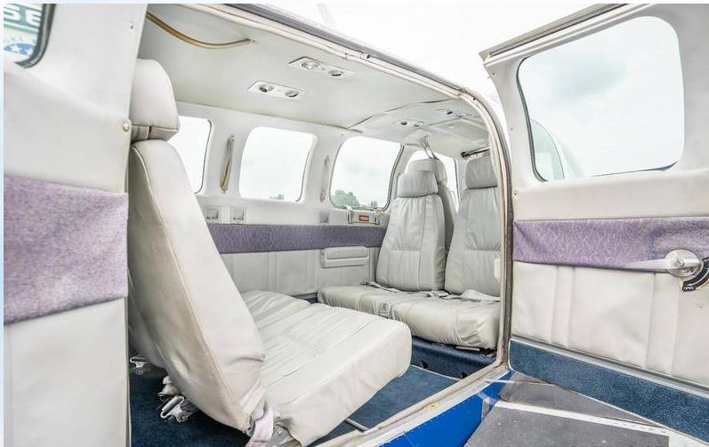 Beechcraft 58 Baron Photo 3