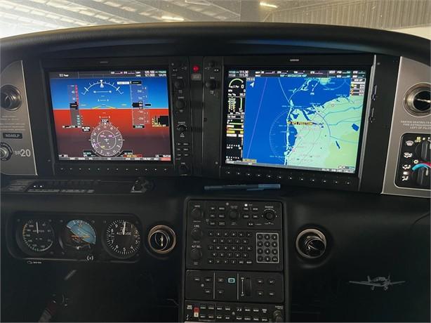 2014 CIRRUS SR20-G3 Photo 3