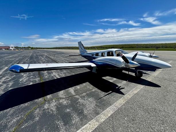2002 PIPER SENECA V Photo 3