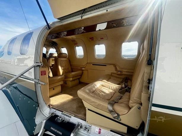 2002 SOCATA TBM 700B Photo 4