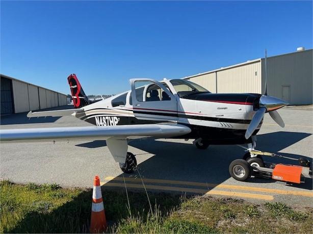 1989 BEECHCRAFT F33A BONANZA Photo 2