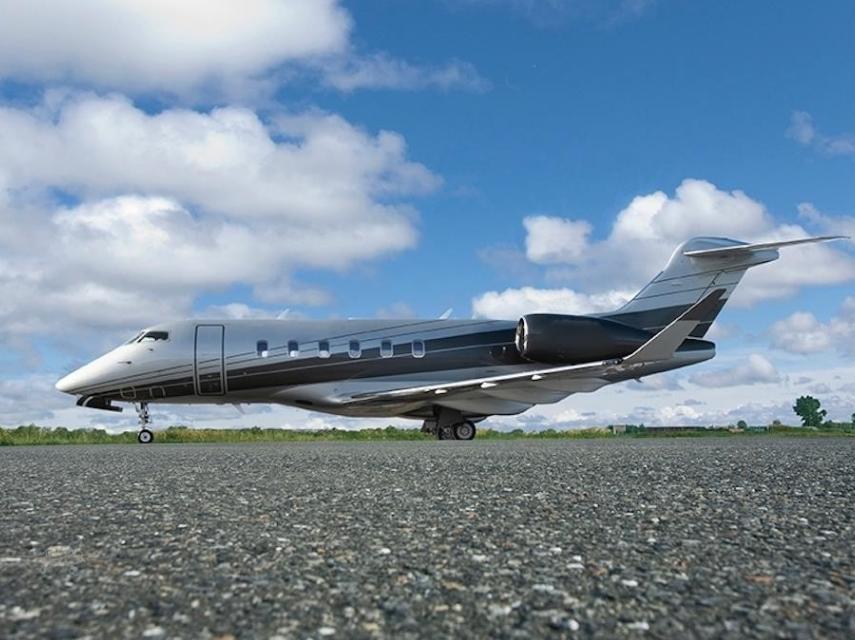 2018 BOMBARDIER CHALLENGER 350 Photo 2