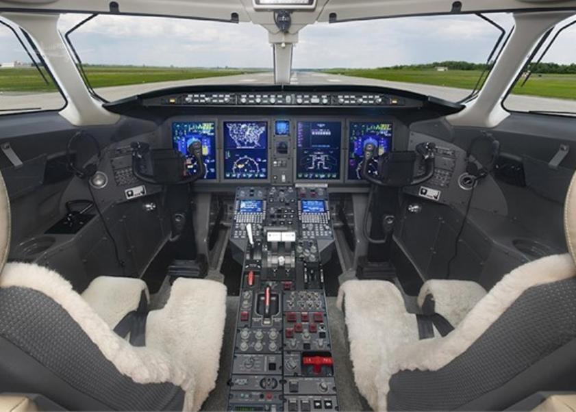2018 BOMBARDIER CHALLENGER 350 Photo 4