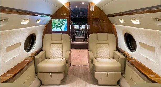 2010 GULFSTREAM G450 Photo 4
