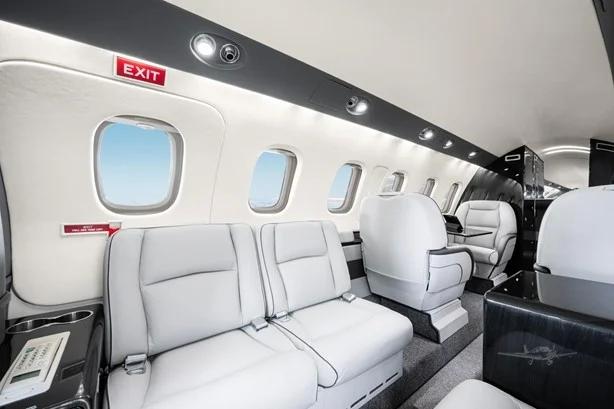 2007 PIAGGIO P-180 AVANTI II Photo 4
