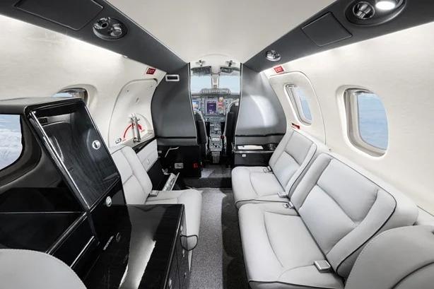 2007 PIAGGIO P-180 AVANTI II Photo 6