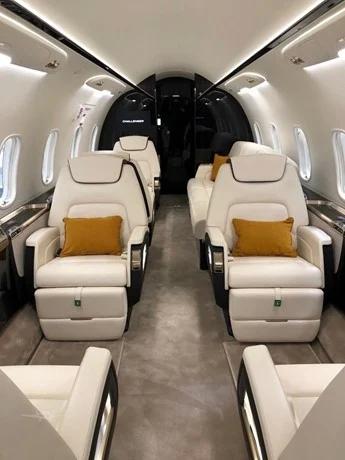 2018 BOMBARDIER CHALLENGER 350 Photo 5