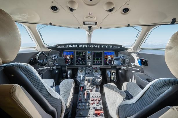 2008 BOMBARDIER CHALLENGER 300 Photo 3