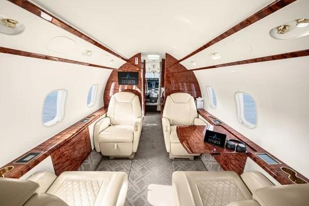 2008 BOMBARDIER CHALLENGER 300 Photo 4