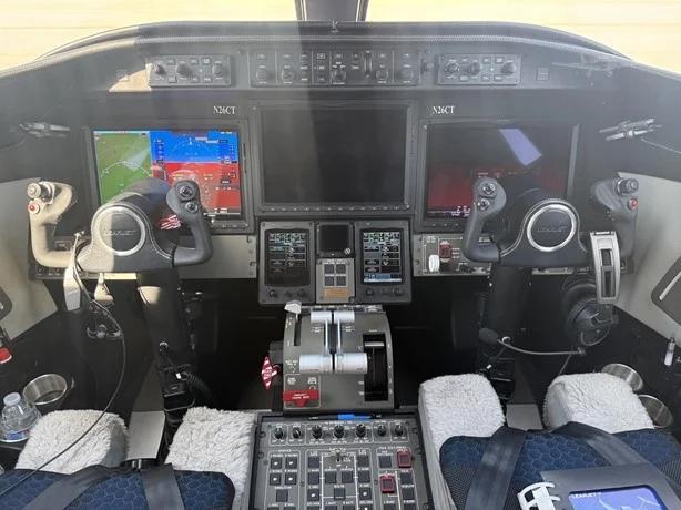 2016 LEARJET 75 Photo 4