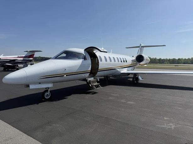 2016 LEARJET 75 Photo 2