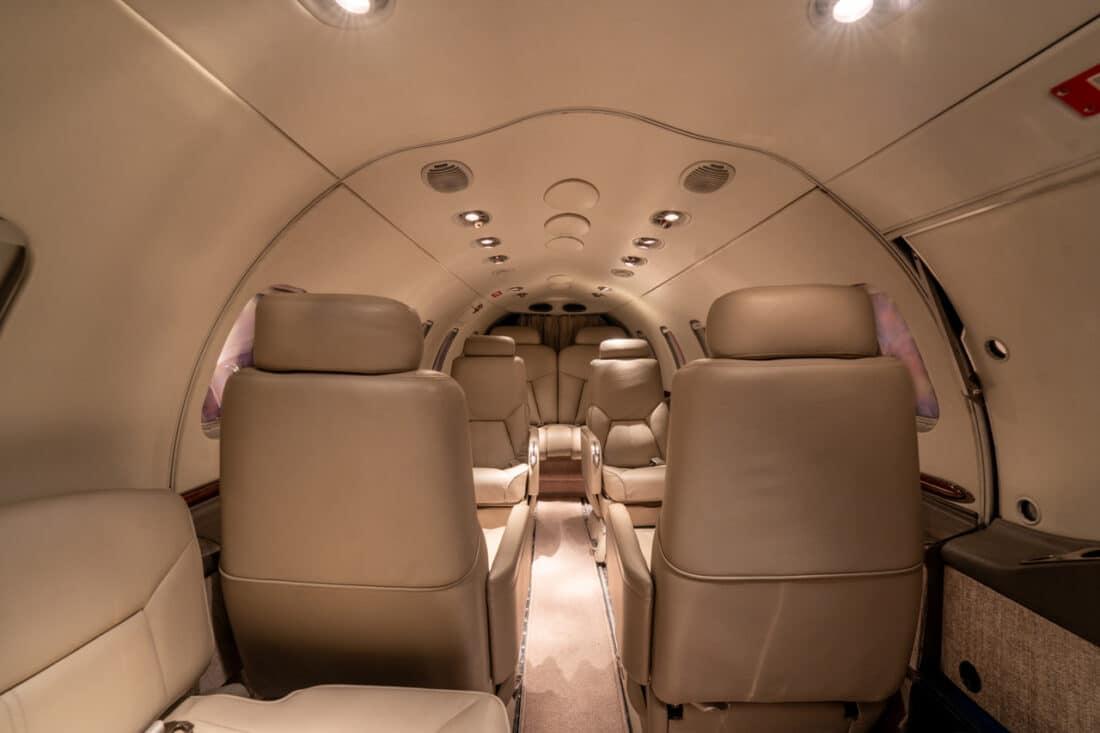1996 LEARJET 31A Photo 3