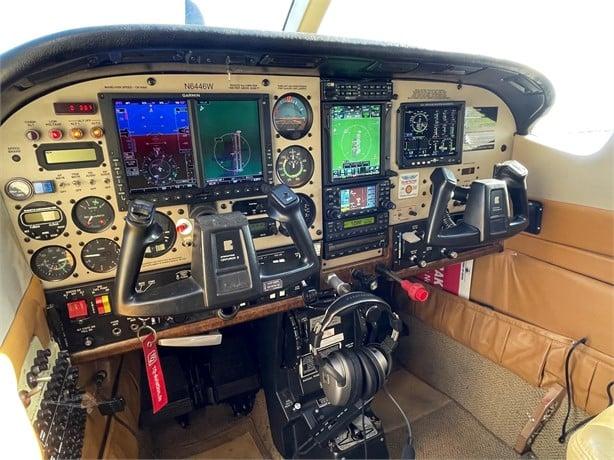 1981 CESSNA P210N Photo 3