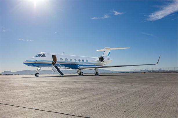 2005 GULFSTREAM G550 Photo 2