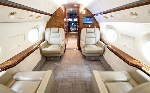 2005 GULFSTREAM G550 Photo 4