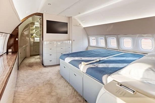 2006 BOEING BBJ Photo 3