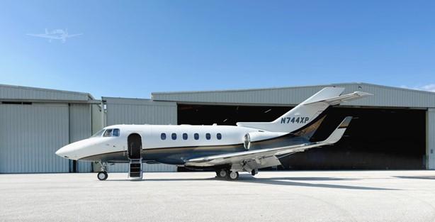 2005 HAWKER 800XPI Photo 2