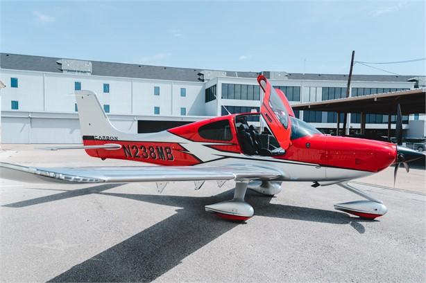 2018 CIRRUS SR22-G6 TURBO Photo 4