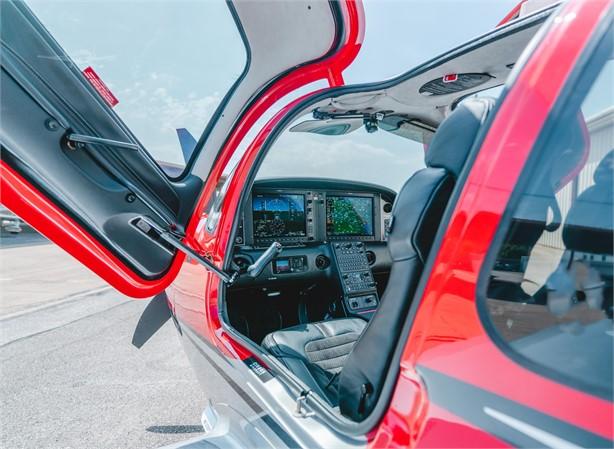 2018 CIRRUS SR22-G6 TURBO Photo 6