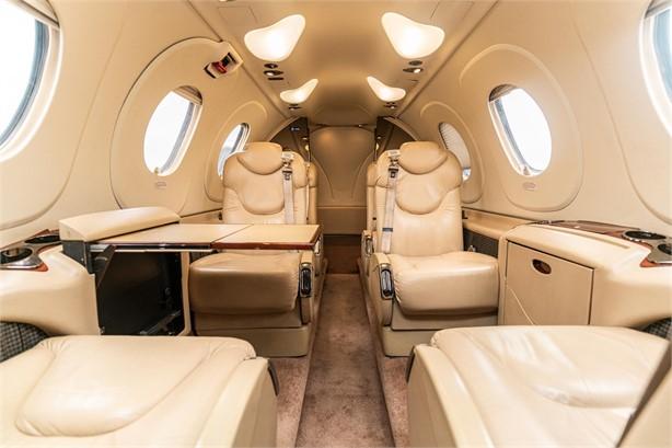 2005 BEECHCRAFT PREMIER I Photo 2