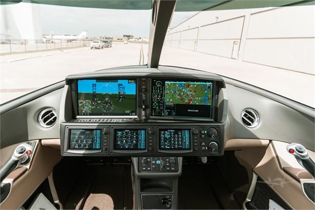 2019 CIRRUS VISION SF50-G2 Photo 6
