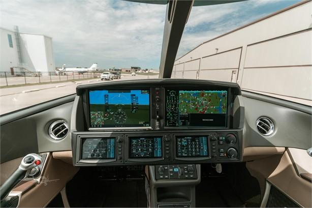 2019 CIRRUS VISION SF50-G2 Photo 5