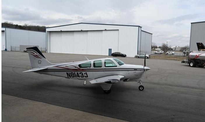 1991 BEECHCRAFT F33A BONANZA Photo 5
